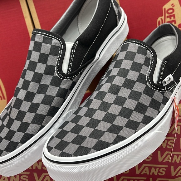 Vans WMNS Classic Slip-On Black/Pewter Checkerboard 
VN000EYEBPJ
Sneakers - Picture 8 of 16